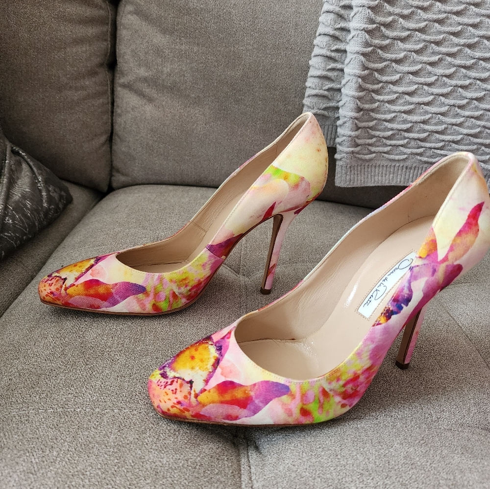 Oscar Dela Renta Floral fabric heels 38.5 8.5 Spring Wedding Cocktail Wedding - Picture 5 of 5